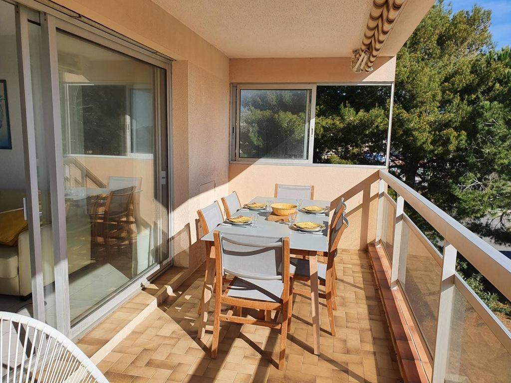Flat Apartment บอร์มส์-เลส์-มิโมซาส์ ภายนอก รูปภาพ