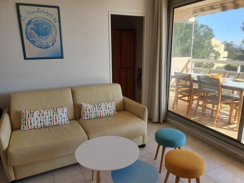 Flat Apartment บอร์มส์-เลส์-มิโมซาส์ ภายนอก รูปภาพ