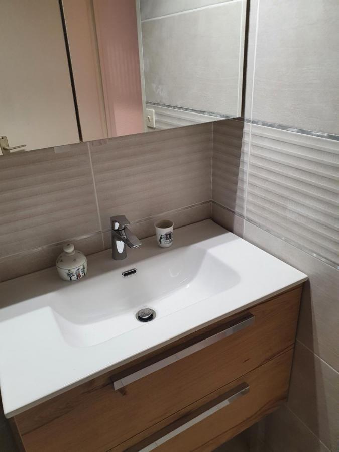 Flat Apartment บอร์มส์-เลส์-มิโมซาส์ ภายนอก รูปภาพ